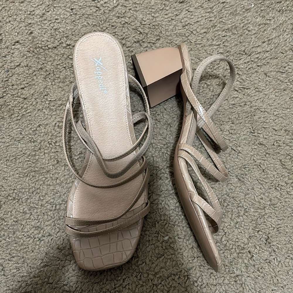 Taupe sling sandals - Picture 2 of 2